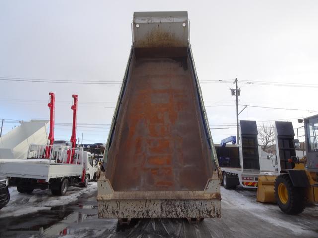 １０トン　２デフ　ダンプ　ロングダンプ　排雪ダンプ　荷台内寸長さ６４６センチ　幅２２０センチ　積載１００００ｋ(6枚目)