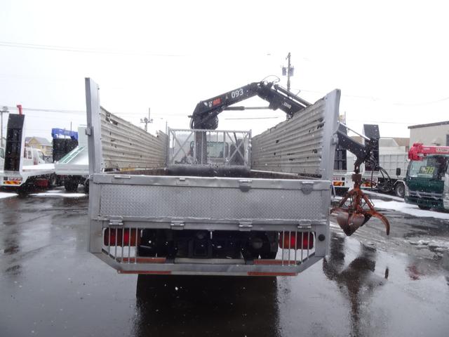 ヒノレンジャー ４トン　ロング　グラップルクレーン　ヒアブ　上部操作　ベッド　荷台内寸長さ５３０センチ　幅２１６センチ　積載２５００ｋ（5枚目）