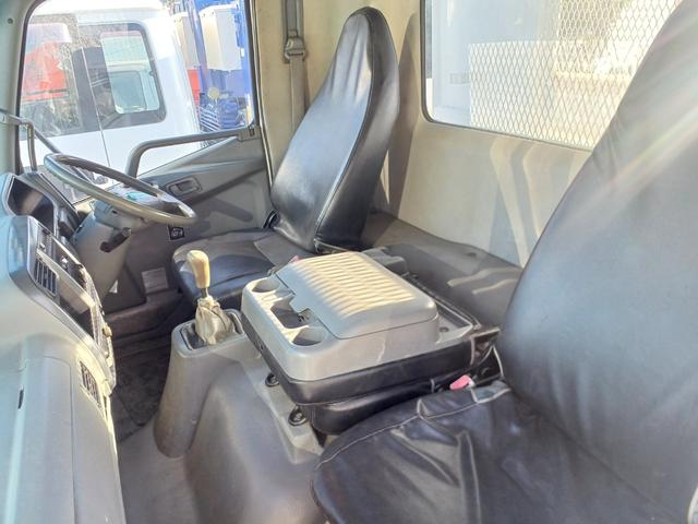 ファイター ４トン　ローダーダンプ　ロングダンプ　積載３１００ｋ　荷台内寸長さ４００センチ　幅２０６センチ（22枚目）