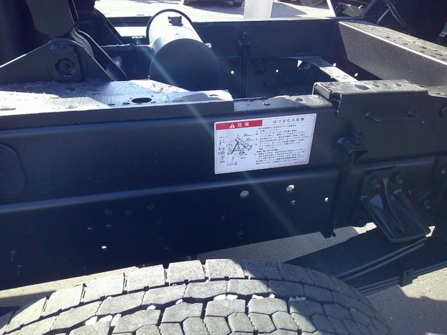 フォワード ４トン　ダンプ　電動コボレーン　ベッド　積載３６５０ｋ　車検８年３月（17枚目）