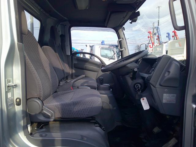 エルフトラック 3トン 4WD ワイド超ロング 平ボディ アルミあおり 荷台内寸長さ500センチ 幅207センチ 積載3000k(10枚目)