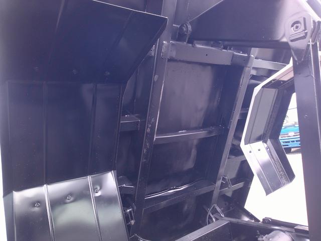 ヒノレンジャー ４トン　ダンプ　深ダンプ　排雪ダンプ　砂利ダンプ　アルミ差し枠　積載３５００ｋ　荷台内寸長さ３４０センチ　幅２０５センチ（19枚目）