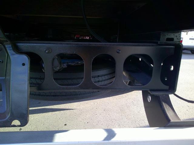 ヒノレンジャー ４トン　４段クレーン　ラジコン　ベッド　積載２７００ｋ　荷台内寸長さ５５０センチ　幅２１２センチ（19枚目）