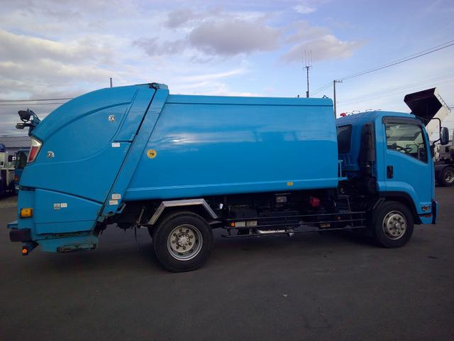 フォワード 増トン プレス式 パッカー車 極東 10.2m3 3人乗り 積載6300k 連続作動 バックカメラ 車検令和8年9月(8枚目)