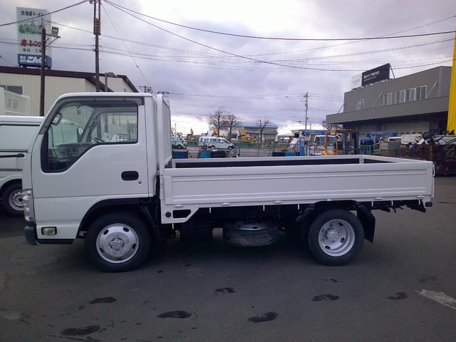 エルフトラック 2トン 4WD 平ボディ 積載2000k ダブルタイヤ(4枚目)