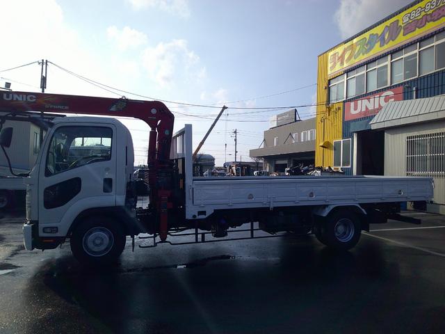 フォワード 4トン ロング 4段クレーン ユニック ラジコン 荷台内寸長さ540センチ 幅211センチ 積載2450k(4枚目)