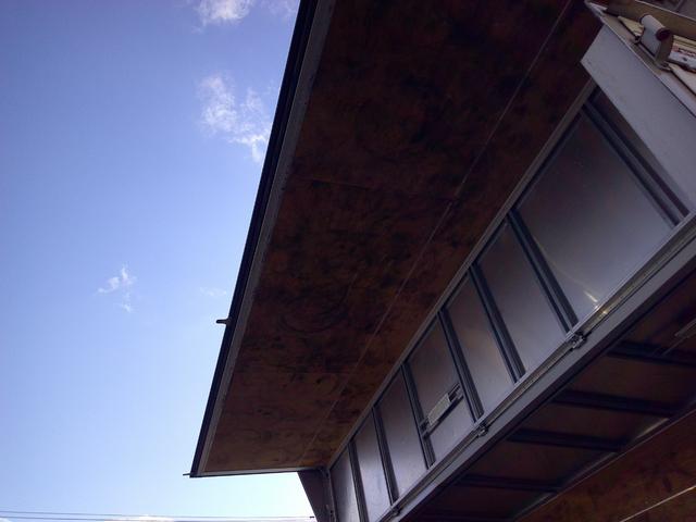 ヒノレンジャー ４トン　ワイド超ロング　アルミウイング　格納パワーゲート　ベッド　荷台内寸長さ６２０センチ　幅２４０センチ　高さ２３０センチ　積載２５５０ｋ　ゲートリモコン　バックカメラ（11枚目）