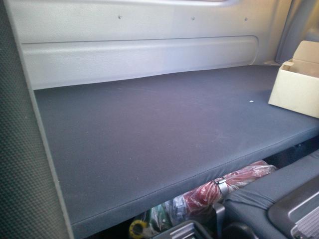 ヒノレンジャー ４トン　４ＷＤ　４段クレーン　ラジコン　ベッド　荷台内寸長さ５００センチ　幅２１４センチ（15枚目）