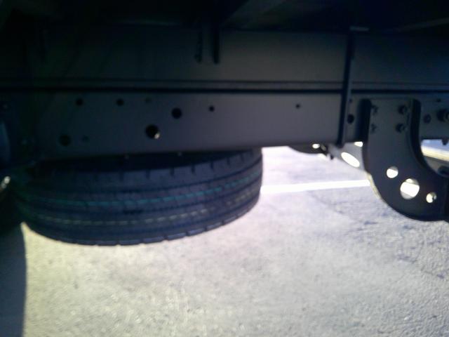 ヒノレンジャー ４トン　４ＷＤ　４段クレーン　ラジコン　ベッド　荷台内寸長さ５００センチ　幅２１４センチ（18枚目）