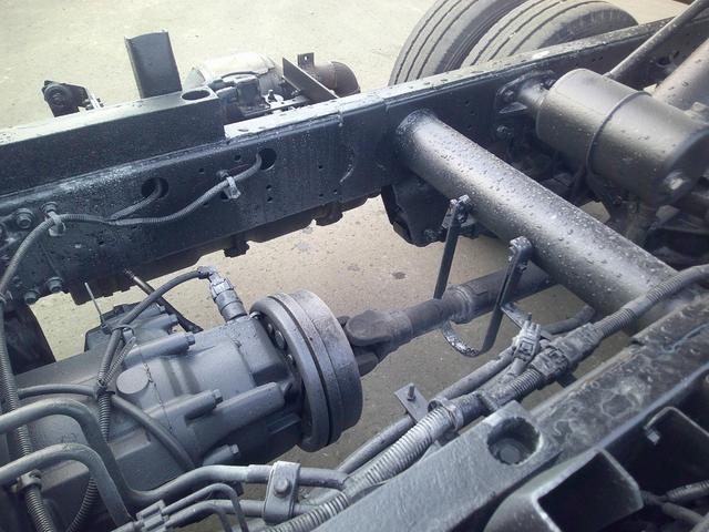 キャンター ２トン　４ＷＤ　低床　ダンプ　３方開　４ナンバー　積載２０００ｋ（19枚目）