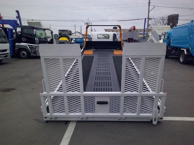 エルフトラック ３トン　４ＷＤ　ワイドロング　搬送車　スライドローダー　乗用車運搬車　オートマ　ウインチ　リモコン　積載３０００ｋ　荷台内寸長さ５５０センチ　幅２０６センチ（6枚目）