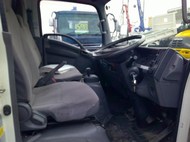 エルフトラック ２トン　４ＷＤ　箱車　アルミバン　積載１７００ｋ　荷台内寸長さ４５０センチ　幅１８０センチ　高さ１９５センチ　オートマ（9枚目）