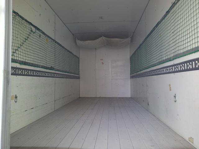 エルフトラック ２トン　４ＷＤ　箱車　アルミバン　積載１７００ｋ　荷台内寸長さ４５０センチ　幅１８０センチ　高さ１９５センチ　オートマ（12枚目）