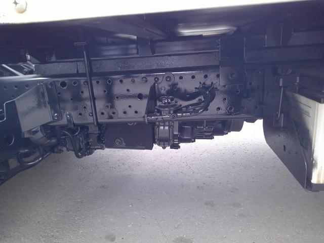 エルフトラック ２トン　４ＷＤ　箱車　アルミバン　積載１７００ｋ　荷台内寸長さ４５０センチ　幅１８０センチ　高さ１９５センチ　オートマ（17枚目）