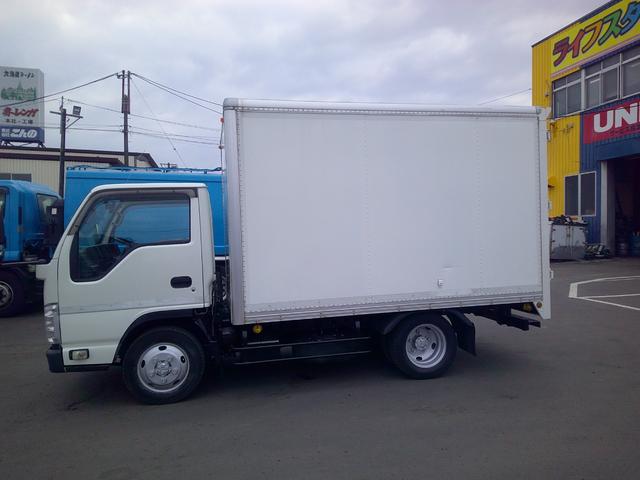 エルフトラック １．５トン　４ＷＤ　箱車　アルミバン　オートマ　積載１５００ｋ　車輌総重量４３６５ｋ　荷台内寸長さ３１９センチ　幅１８１センチ　高さ１８４センチ（4枚目）