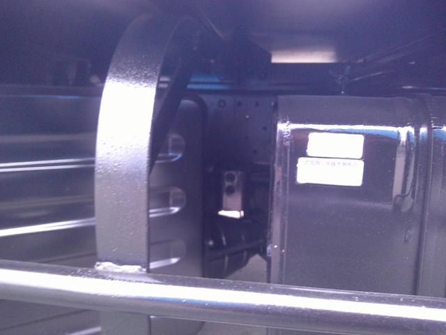 エルフトラック １．５トン　４ＷＤ　箱車　アルミバン　オートマ　積載１５００ｋ　車輌総重量４３６５ｋ　荷台内寸長さ３１９センチ　幅１８１センチ　高さ１８４センチ（13枚目）