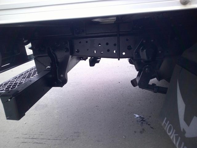 エルフトラック １．５トン　４ＷＤ　箱車　アルミバン　オートマ　積載１５００ｋ　車輌総重量４３６５ｋ　荷台内寸長さ３１９センチ　幅１８１センチ　高さ１８４センチ（15枚目）