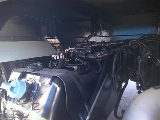 キャンター １．５トン　４ＷＤ　箱車　アルミバン　オートマ　荷台内寸長さ３１６センチ　幅１８１センチ　高さ１９０センチ　車輌総重量４２９５ｋ　積載１４５０ｋ（13枚目）