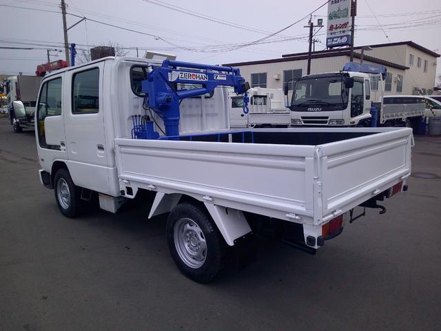 アトラストラック １トン　４ＷＤ　ダブルキャブ　２段ミニクレーン　クレーンリモコン　積載９５０ｋ　リアヒーター（5枚目）