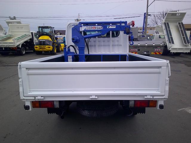 アトラストラック １トン　４ＷＤ　ダブルキャブ　２段ミニクレーン　クレーンリモコン　積載９５０ｋ　リアヒーター（6枚目）