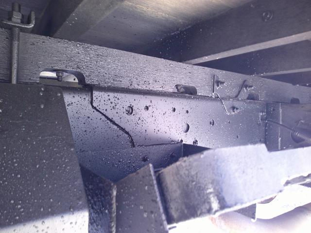 ヒノレンジャー 4トン ロング 4段クレーン ラジコン 積載2650k 荷台内寸長さ550センチ 幅214センチ 荷台床鉄板(19枚目)