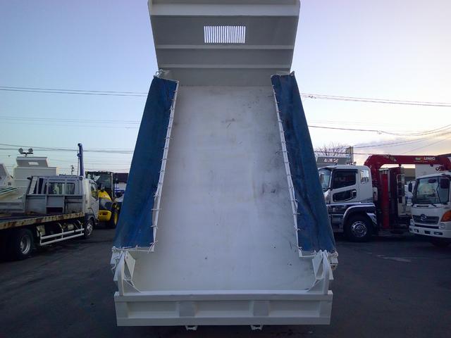 ヒノレンジャー ４トン　３転ダンプ　電動サイドゲート　積載３４００ｋ（6枚目）