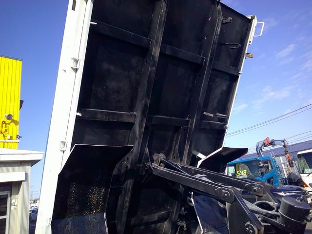 ヒノレンジャー ４トン　ダンプ　３方開　コボレーン　積載３７００ｋ（9枚目）