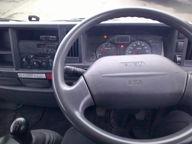 エルフトラック ２トン　４ＷＤ　ダブルキャブ　アーム式パワーゲート　ダブルタイヤ　４ナンバー　リアヒーター　積載１９００ｋ　車輌総重量４９６０ｋ（11枚目）