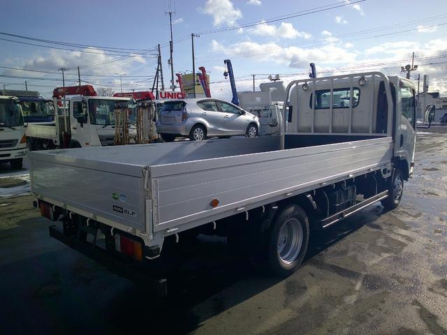 エルフトラック ２トン　４ＷＤ　ワイドロング　平ボディ　アルミあおり　荷台内寸長さ４３５センチ　幅１９１センチ　車輌総重量４９３５ｋ（7枚目）