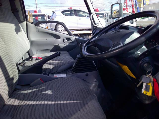 トヨエース ２トン　４ＷＤ　ロング　箱車　パワーゲート　荷台内寸長さ４４７センチ　幅１７６センチ　高さ２０６センチ　積載２０００ｋ（13枚目）