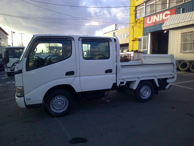 トヨエース １トン　４ＷＤ　ダブルキャブ　アーム式パワーゲート　積載６５０ｋ　リアヒーター　４ナンバー（4枚目）