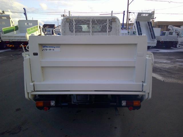 トヨエース １トン　４ＷＤ　ダブルキャブ　アーム式パワーゲート　積載６５０ｋ　リアヒーター　４ナンバー（6枚目）