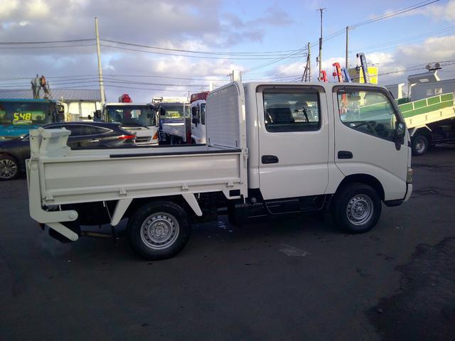 トヨエース １トン　４ＷＤ　ダブルキャブ　アーム式パワーゲート　積載６５０ｋ　リアヒーター　４ナンバー（8枚目）
