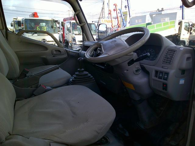 トヨエース １トン　４ＷＤ　ダブルキャブ　アーム式パワーゲート　積載６５０ｋ　リアヒーター　４ナンバー（11枚目）