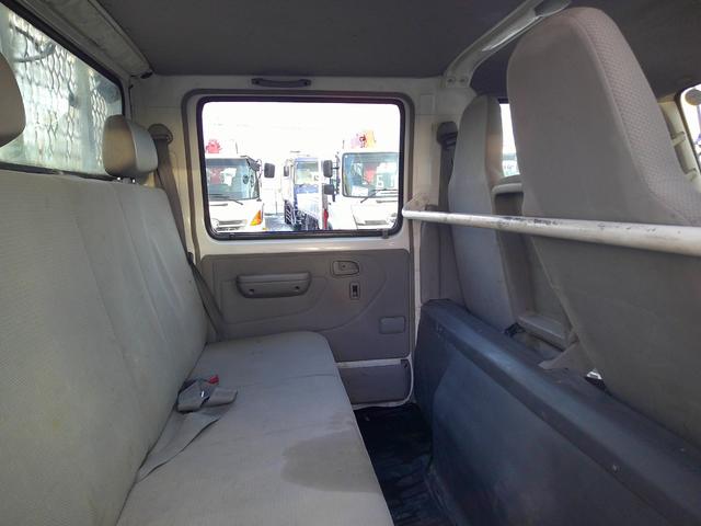 トヨエース １トン　４ＷＤ　ダブルキャブ　アーム式パワーゲート　積載６５０ｋ　リアヒーター　４ナンバー（12枚目）