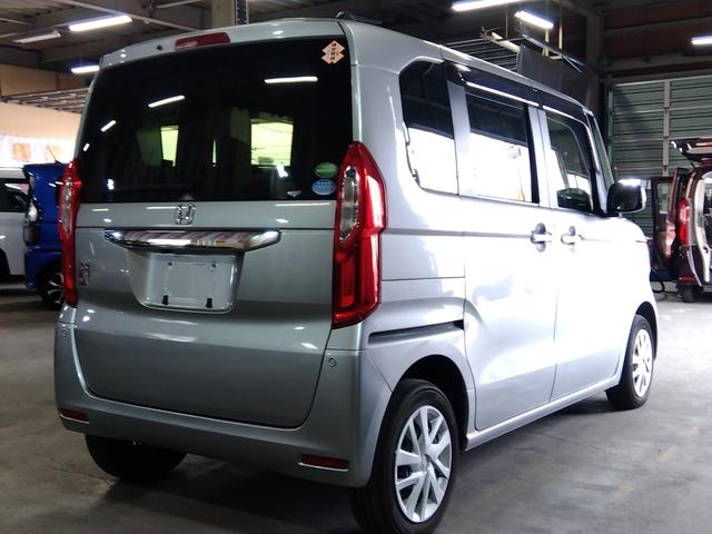 Ｎ－ＢＯＸ Ｇ・Ｌホンダセンシング　４ＷＤ　ＡＢＳ　ＥＴＣ　Ｒカメラ　Ｓヒーター　横滑り防止機能　スマートキー＆プッシュスタート　ＢＬＵＥＴＯＯＴＨ　Ａストップ　ドラレコ　ベンチシート　ＬＥＤランプ　メモリナビ（6枚目）