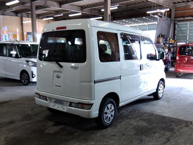 ハイゼットカーゴ クルーズターボSAIII 衝突軽減ブレーキ アイドリングストップ 誤発進抑制装置 キーレス 横滑り防止装置 ABS LED エアコン 禁煙車 4WD(6枚目)