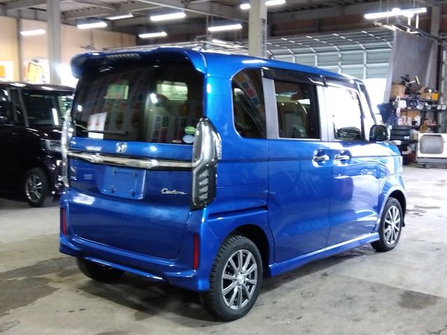 Ｎ－ＢＯＸカスタム Ｇ・ＥＸホンダセンシング　４ＷＤ　衝突軽減ブレーキ　片側パワースライドドア　ナビ＆ＴＶ　ブルートゥース　キーレスエントリー　ＥＴＣ　アイドリングストップ　ＬＥＤライト　バックモニター　スマートキー　車線逸脱防止　ＡＢＳ　ＥＳＣ（6枚目）