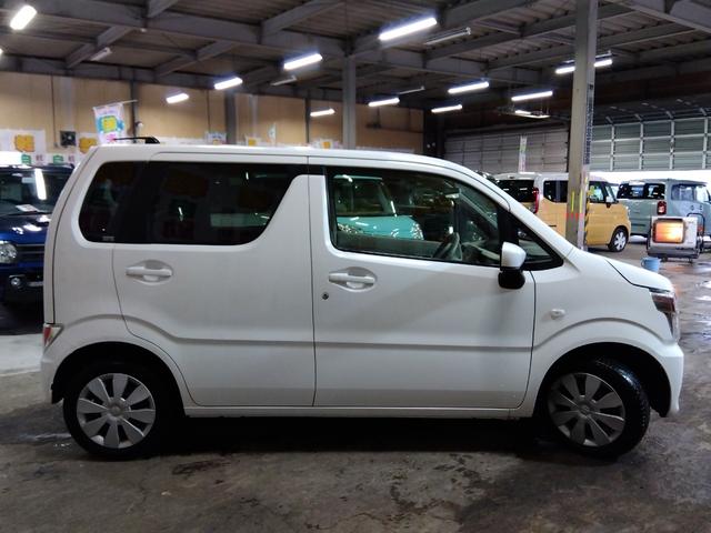 ワゴンＲ ＦＡ　４ＷＤ　シートヒーター　ＡＢＳ付き　横滑防止装置　キーレス付き　運転席エアバッグ　助手席エアバッグ　電動格納ミラー　禁煙車（7枚目）