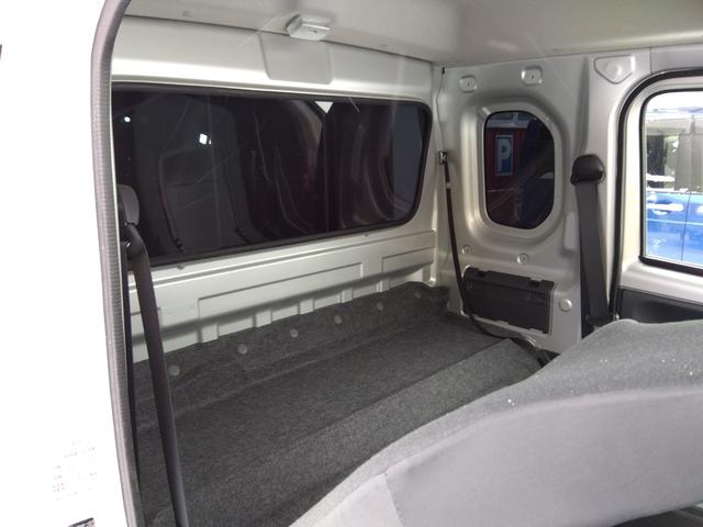 スーパーキャリイ Ｘ　パートタイム４ＷＤ　衝突軽減ブレーキ　キーレスキー　オートＬＥＤ　アイドリングＳＴＯＰ　ＶＳＣ　ＡＢＳ　Ａライト　禁煙　ＬＥＤライト　エアコン　パワステ　ＰＳ　前席ＰＷ　運転席エアバック　幌キット（31枚目）