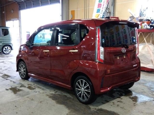 ムーヴ カスタムＸ２０ｔｈアニバサリーゴールドＥＤ　ＳＡＩＩ　４ＷＤ　衝突軽減ブレーキ　純正ナビ　フルセグＴＶ　Ｂｌｕｅｔｏｏｔｈ　横滑り防止　アイドリングストップ　バックカメラ　オートエアコン　オートライト　ＬＥＤヘッドライト　エンジンスターター（4枚目）