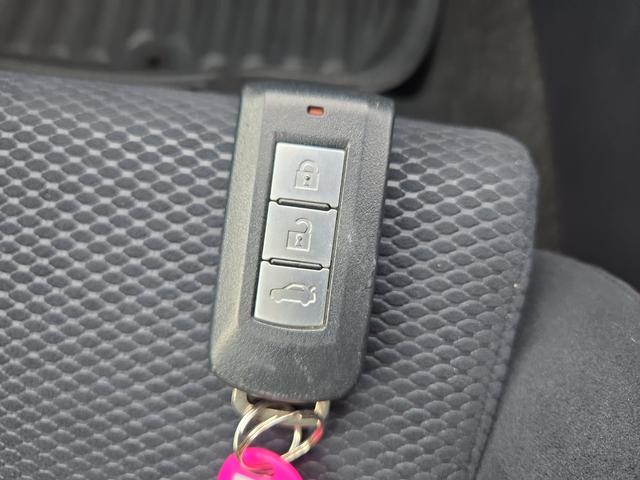 ランサー GSRエボリューションX 4WD SST ナビ アルミホイール オートライト HID AT スマートキー 電動格納ミラー 盗難防止システム 衝突安全ボディ ABS ESC エアコン パワーステアリング パワーウィンドウ(12枚目)