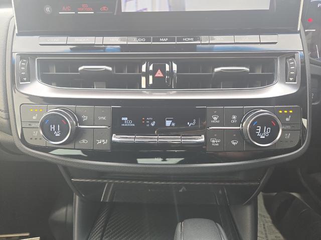 クラウンハイブリッド ＲＳアドバンス　Ｆｏｕｒ　４ＷＤ　ドライブレコーダー　クリアランスソナー　レーンアシスト　オートクルーズコントロール　衝突被害軽減システム　バックカメラ　ナビ　ＴＶ　アルミホイール　オートマチックハイビーム　オートライト（5枚目）