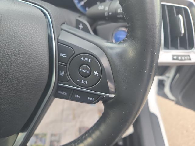 クラウンハイブリッド ＲＳアドバンス　Ｆｏｕｒ　４ＷＤ　ドライブレコーダー　クリアランスソナー　レーンアシスト　オートクルーズコントロール　衝突被害軽減システム　バックカメラ　ナビ　ＴＶ　アルミホイール　オートマチックハイビーム　オートライト（9枚目）