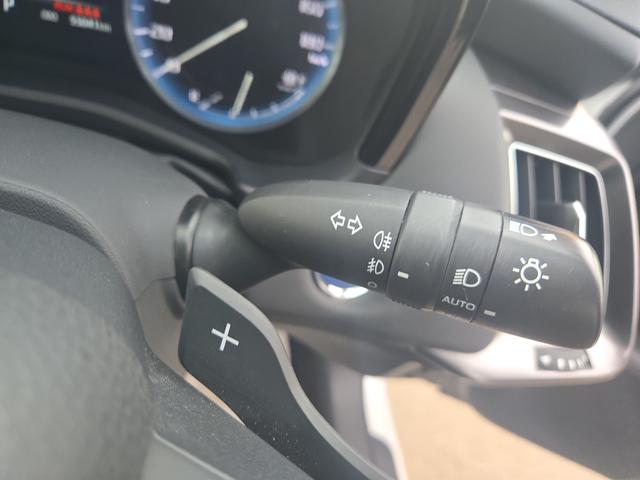 クラウンハイブリッド ＲＳアドバンス　Ｆｏｕｒ　４ＷＤ　ドライブレコーダー　クリアランスソナー　レーンアシスト　オートクルーズコントロール　衝突被害軽減システム　バックカメラ　ナビ　ＴＶ　アルミホイール　オートマチックハイビーム　オートライト（10枚目）