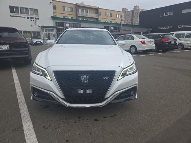 クラウンハイブリッド ＲＳアドバンス　Ｆｏｕｒ　４ＷＤ　ドライブレコーダー　クリアランスソナー　レーンアシスト　オートクルーズコントロール　衝突被害軽減システム　バックカメラ　ナビ　ＴＶ　アルミホイール　オートマチックハイビーム　オートライト（12枚目）