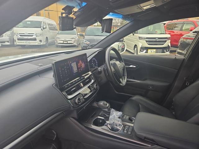 クラウンハイブリッド ＲＳアドバンス　Ｆｏｕｒ　４ＷＤ　ドライブレコーダー　クリアランスソナー　レーンアシスト　オートクルーズコントロール　衝突被害軽減システム　バックカメラ　ナビ　ＴＶ　アルミホイール　オートマチックハイビーム　オートライト（24枚目）