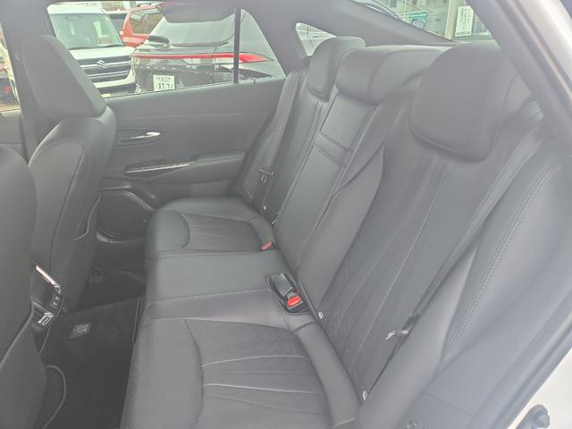 クラウンハイブリッド ＲＳアドバンス　Ｆｏｕｒ　４ＷＤ　ドライブレコーダー　クリアランスソナー　レーンアシスト　オートクルーズコントロール　衝突被害軽減システム　バックカメラ　ナビ　ＴＶ　アルミホイール　オートマチックハイビーム　オートライト（25枚目）