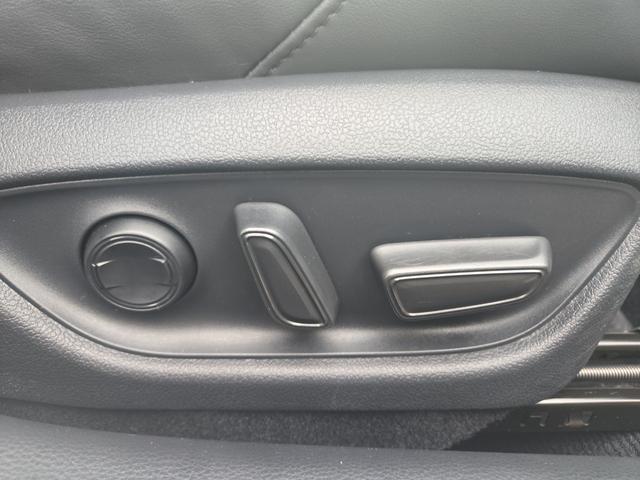 クラウンハイブリッド ＲＳアドバンス　Ｆｏｕｒ　４ＷＤ　ドライブレコーダー　クリアランスソナー　レーンアシスト　オートクルーズコントロール　衝突被害軽減システム　バックカメラ　ナビ　ＴＶ　アルミホイール　オートマチックハイビーム　オートライト（29枚目）