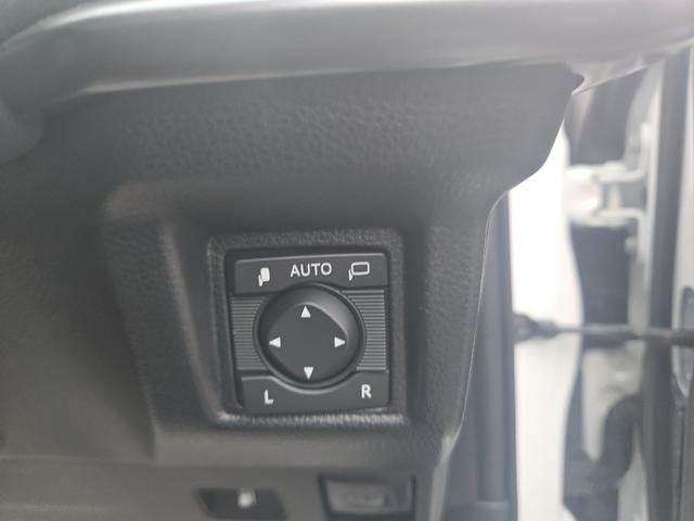 クラウンハイブリッド ＲＳアドバンス　Ｆｏｕｒ　４ＷＤ　ドライブレコーダー　クリアランスソナー　レーンアシスト　オートクルーズコントロール　衝突被害軽減システム　バックカメラ　ナビ　ＴＶ　アルミホイール　オートマチックハイビーム　オートライト（30枚目）